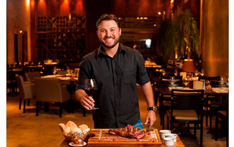 Ed.27 - Mat�ria: Acima da m�dia - Paulo Brol Filho, dono do Restaurante Tapa de Cuadril, quer oferecer o melhor da parrilha argentina em Pernambuco. Foto Bosco Lacerda.